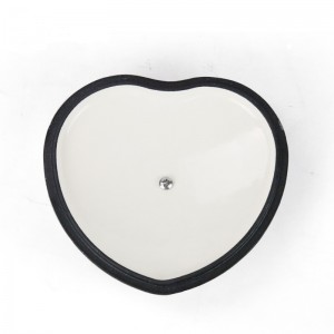 Heart shape cast iron casserole enamel coating